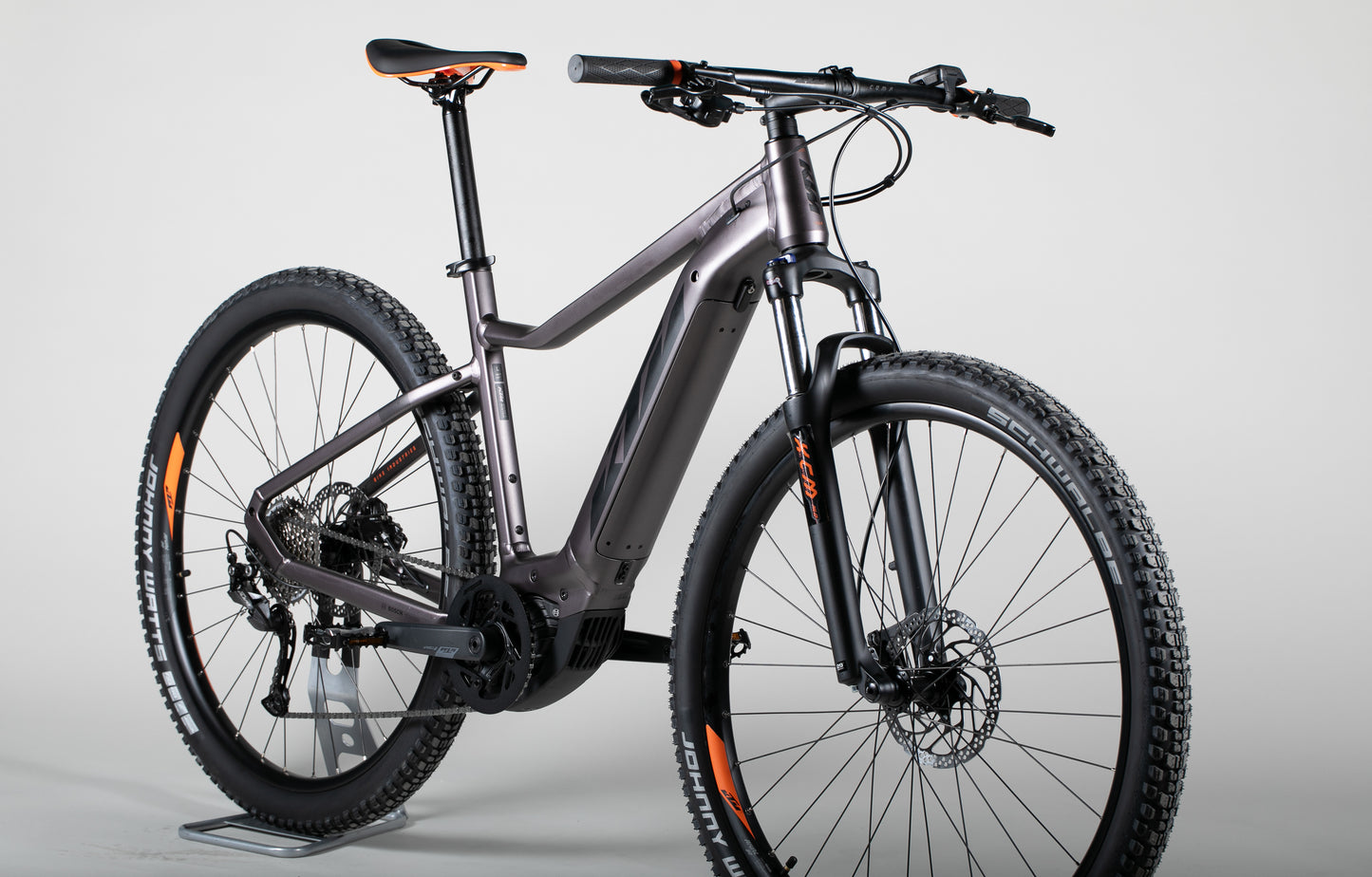 KTM Macina Race 592 - käytetty sähköpyörä 175-188 cm ajajalle