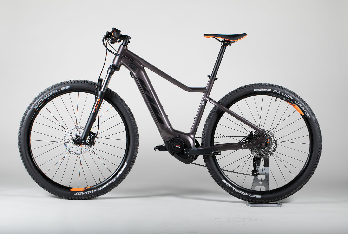 KTM Macina Race 592 - käytetty sähköpyörä 175-188 cm ajajalle