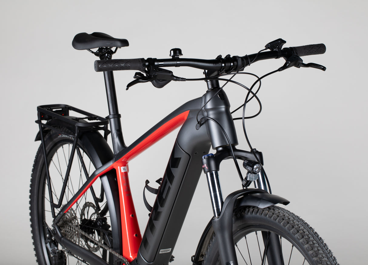 Trek Powerfly Sport 4 Equipped Gen 4 - käytetty sähköpyörä 188–195 cm ajajalle