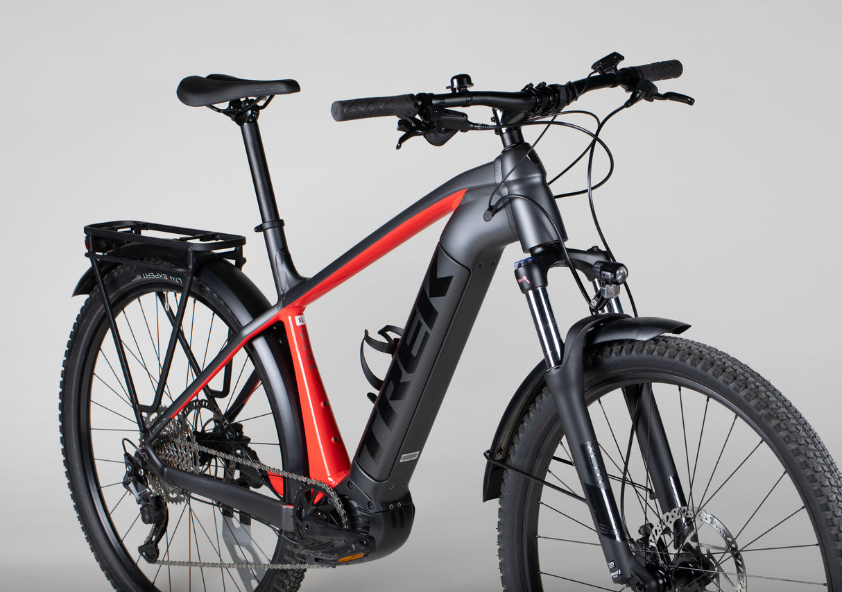 Trek Powerfly Sport 4 Equipped Gen 4 - käytetty sähköpyörä 188–195 cm ajajalle