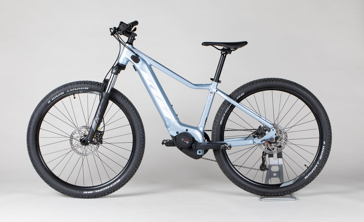 KTM Macina Race 572 Glorious - käytetty sähköpyörä 158–170 cm ajajalle