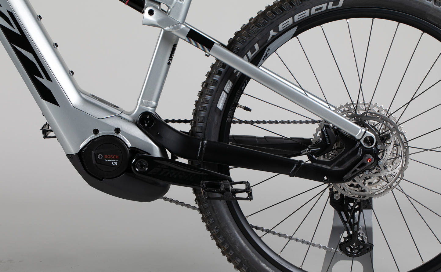 KTM Macina Lycan 772 - käytetty sähköpyörä 165-175 cm ajajalle