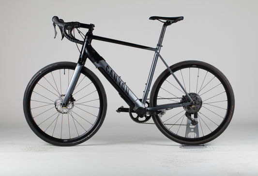 Canyon Endurance:ON AL 7.0 - käytetty sähköpyörä ajajalle 189-210 cm