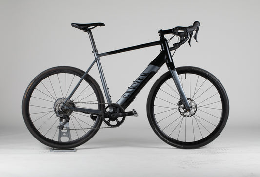 Canyon Endurance:ON AL 7.0 - käytetty sähköpyörä ajajalle 189-210 cm