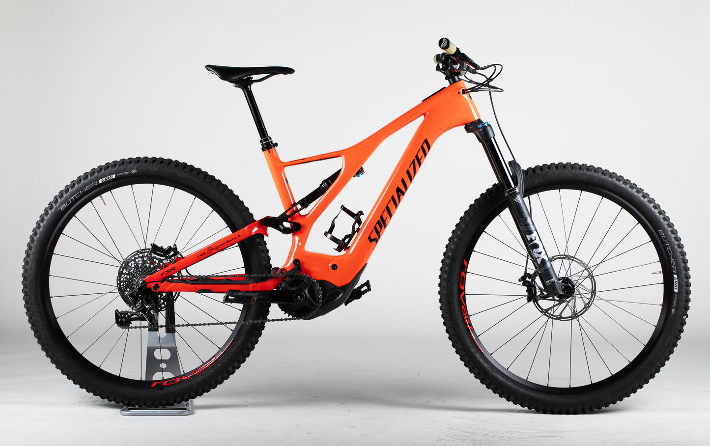 Specialized Turbo Levo Comp Carbon - käytetty sähköpyörä 178-185 cm ajajalle