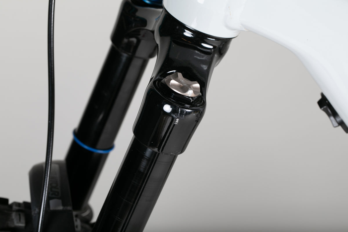 Husqvarna Mountain Cross MC1 - käytetty sähköpyörä 182-190 cm ajajalle