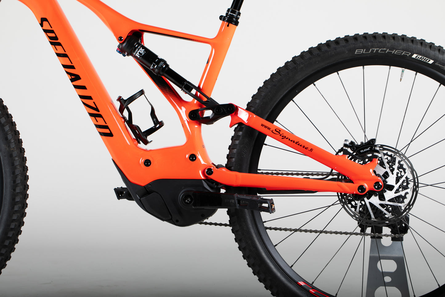 Specialized Turbo Levo Comp Carbon - käytetty sähköpyörä 178-185 cm ajajalle