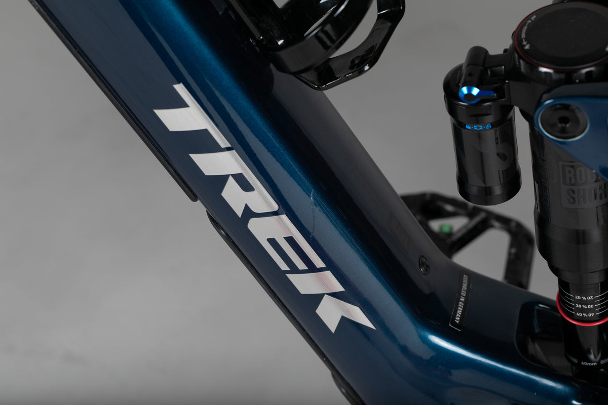 Trek Fuel Exe 9.8 Gx Axs - käytetty sähköpyörä 170-185 cm ajajalle