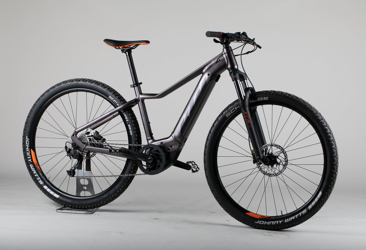 KTM Macina Race 592 - käytetty sähköpyörä 165-177 cm ajajalle