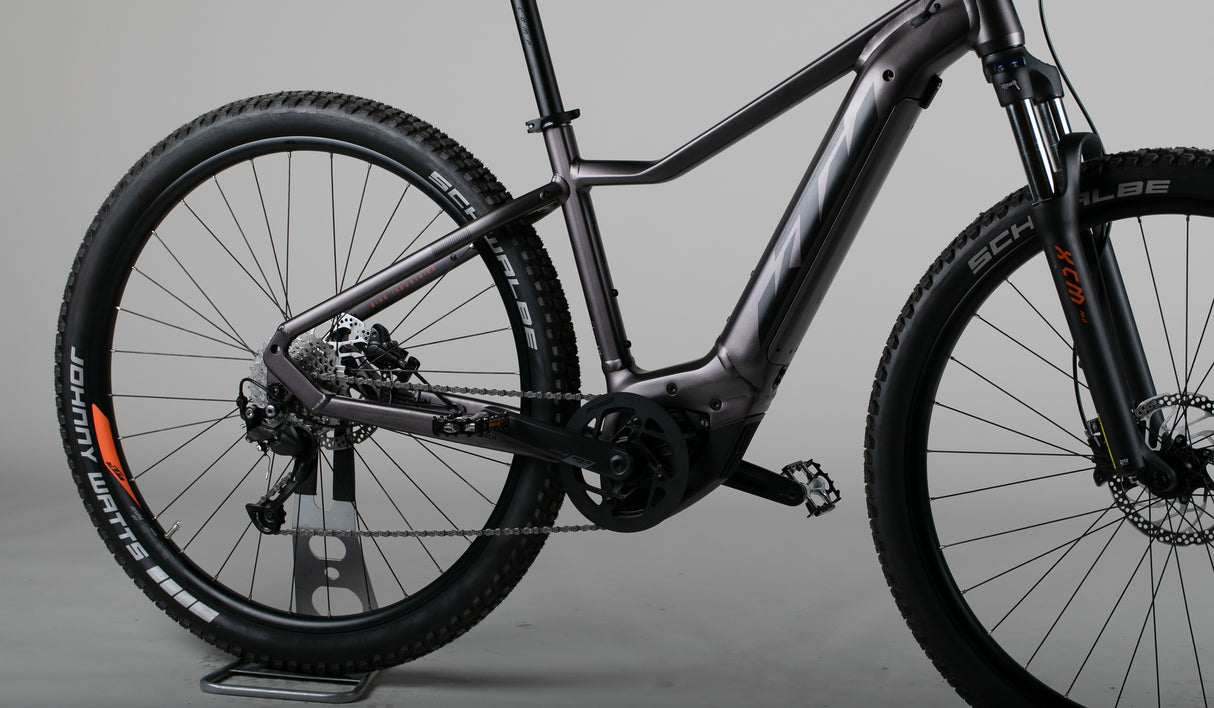 KTM Macina Race 592 - käytetty sähköpyörä 165-177 cm ajajalle