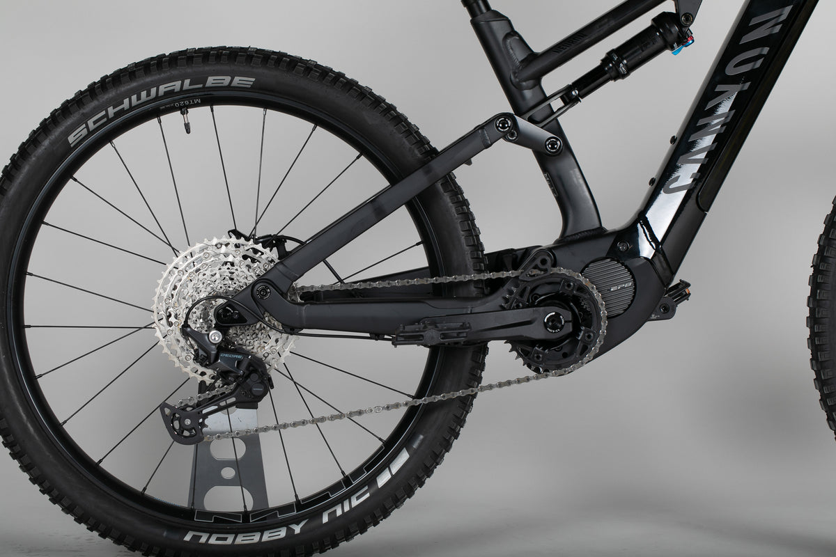 Canyon Neuron:On 7 - käytetty sähköpyörä 158-166 cm ajajalle