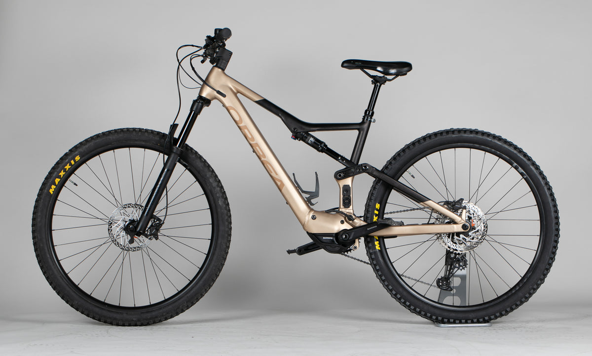 Orbea Rise H30 - käytetty sähköpyörä 170-185 cm ajajalle