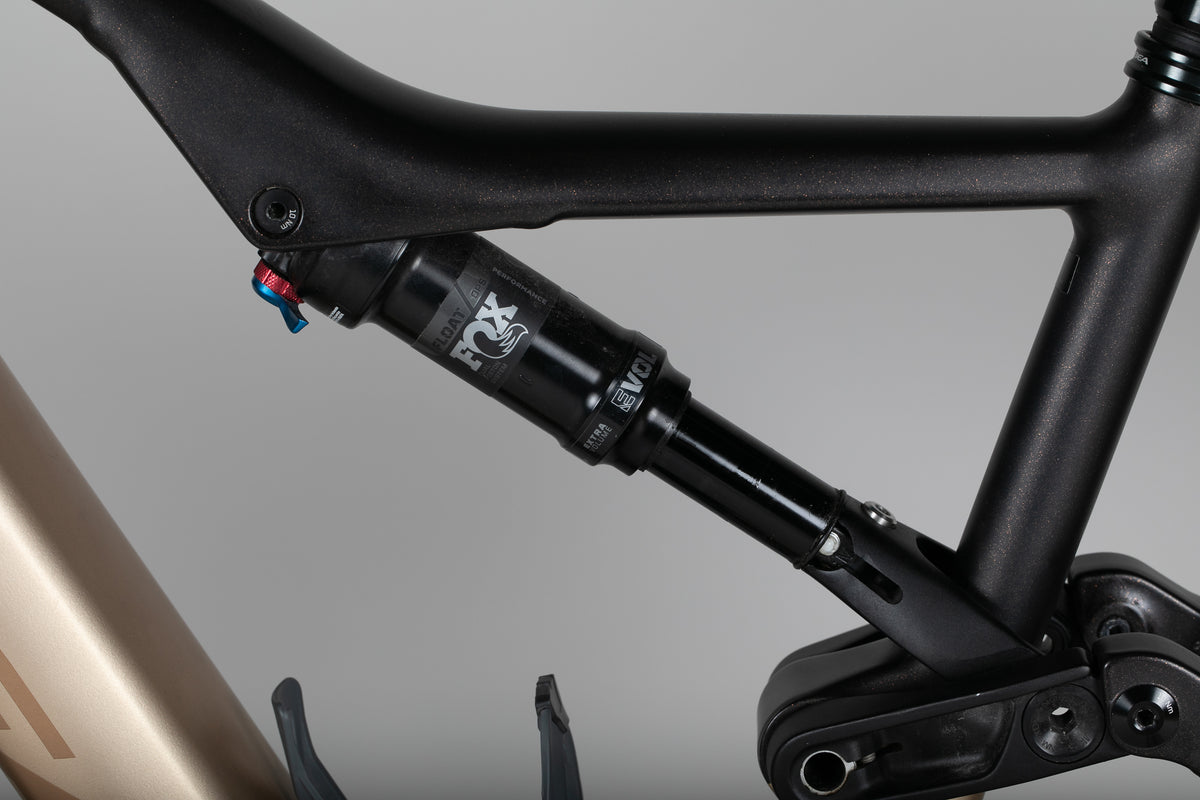 Orbea Rise H30 - käytetty sähköpyörä 170-185 cm ajajalle