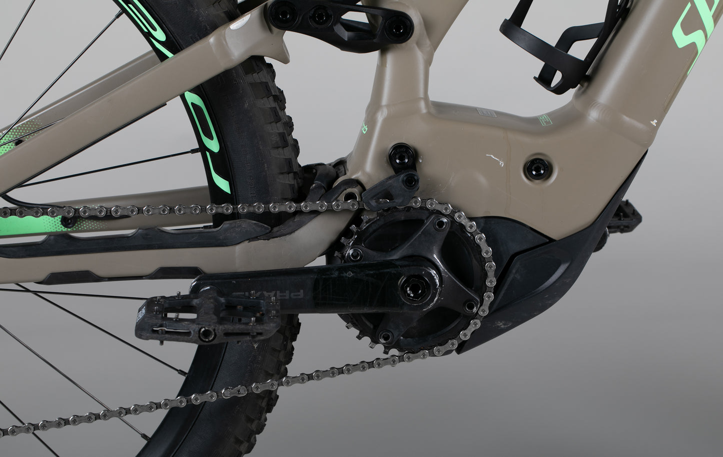 Specialized Turbo Levo Comp - käytetty sähköpyörä 178-185 cm ajajalle