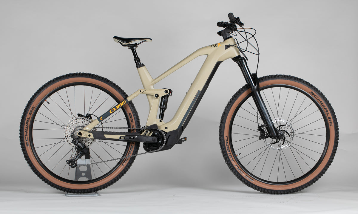 Cube STEREO HYBRID 140 HPC, RACE 625 - käytetty sähköpyörä 170-185 cm ajajalle