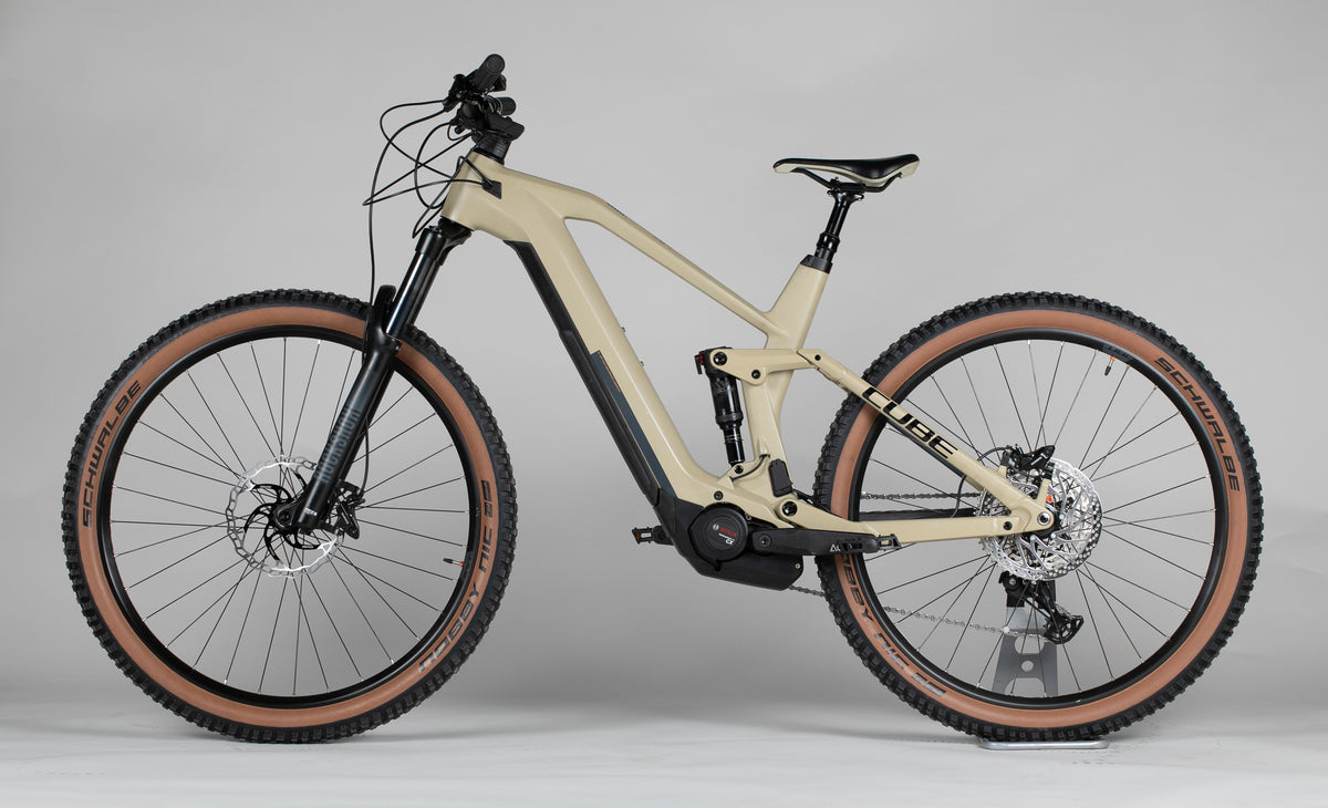 Cube STEREO HYBRID 140 HPC, RACE 625 - käytetty sähköpyörä 170-185 cm ajajalle