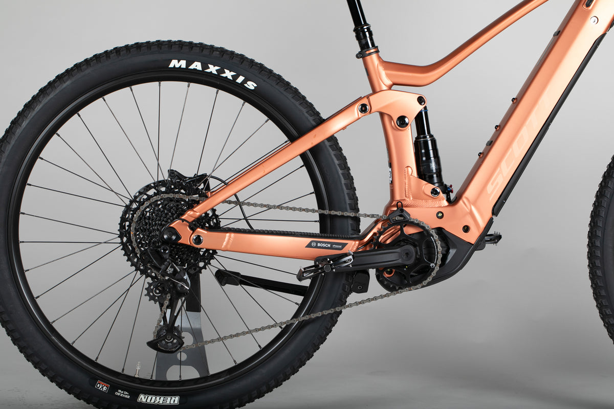Scott Contessa Strike eRide 930 - käytetty sähköpyörä 150-170 cm ajajalle