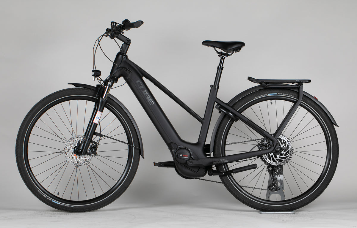 Cube TOURING HYBRID, PRO 500 - käytetty sähköpyörä 160-175 cm ajajalle