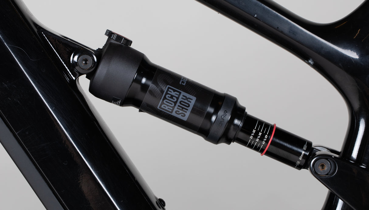 YT Industries Decoy Core 2 - käytetty sähköpyörä 171-183 cm ajajalle
