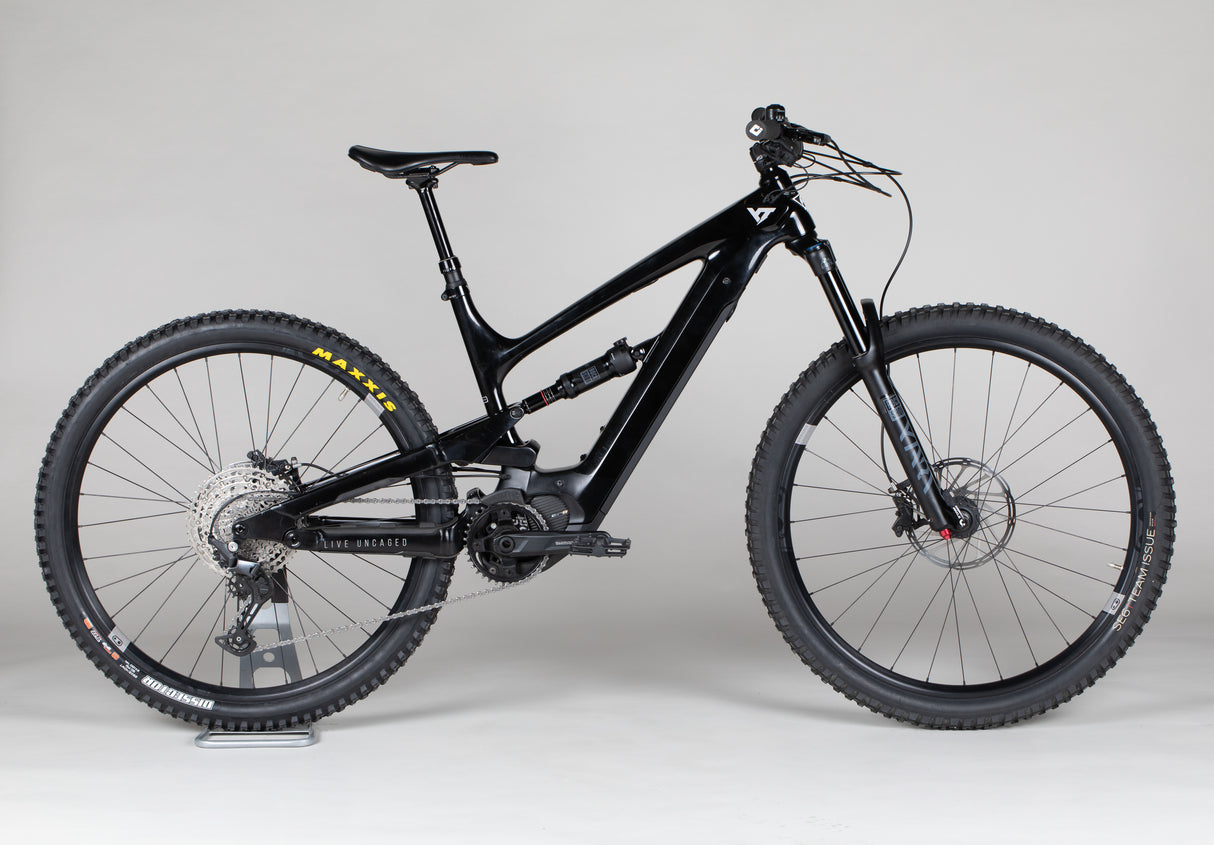 YT Industries Decoy Core 2 - käytetty sähköpyörä 171-183 cm ajajalle