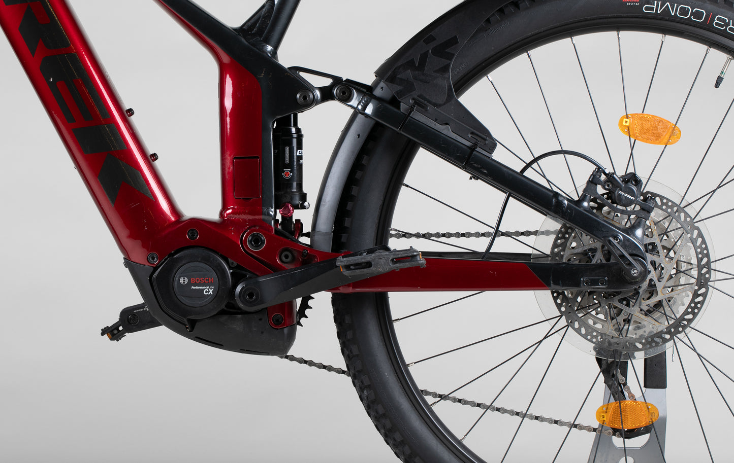 Trek Powerfly FS 4 - käytetty sähköpyörä 168-179 cm ajajalle
