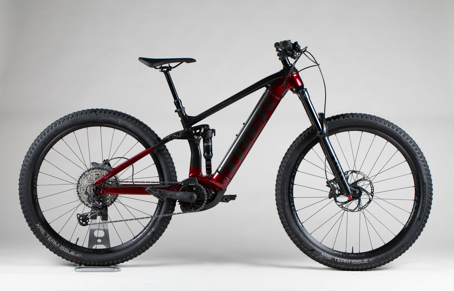 Trek Rail 7 - käytetty sähköpyörä 165-175 cm ajajalle