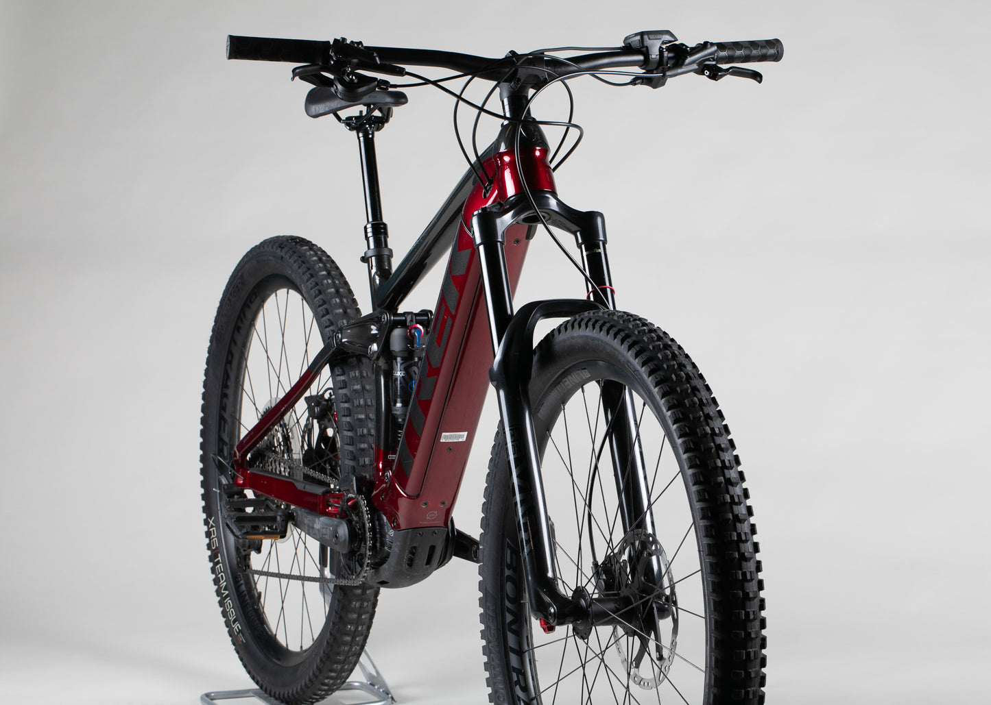 Trek Rail 7 - käytetty sähköpyörä 165-175 cm ajajalle
