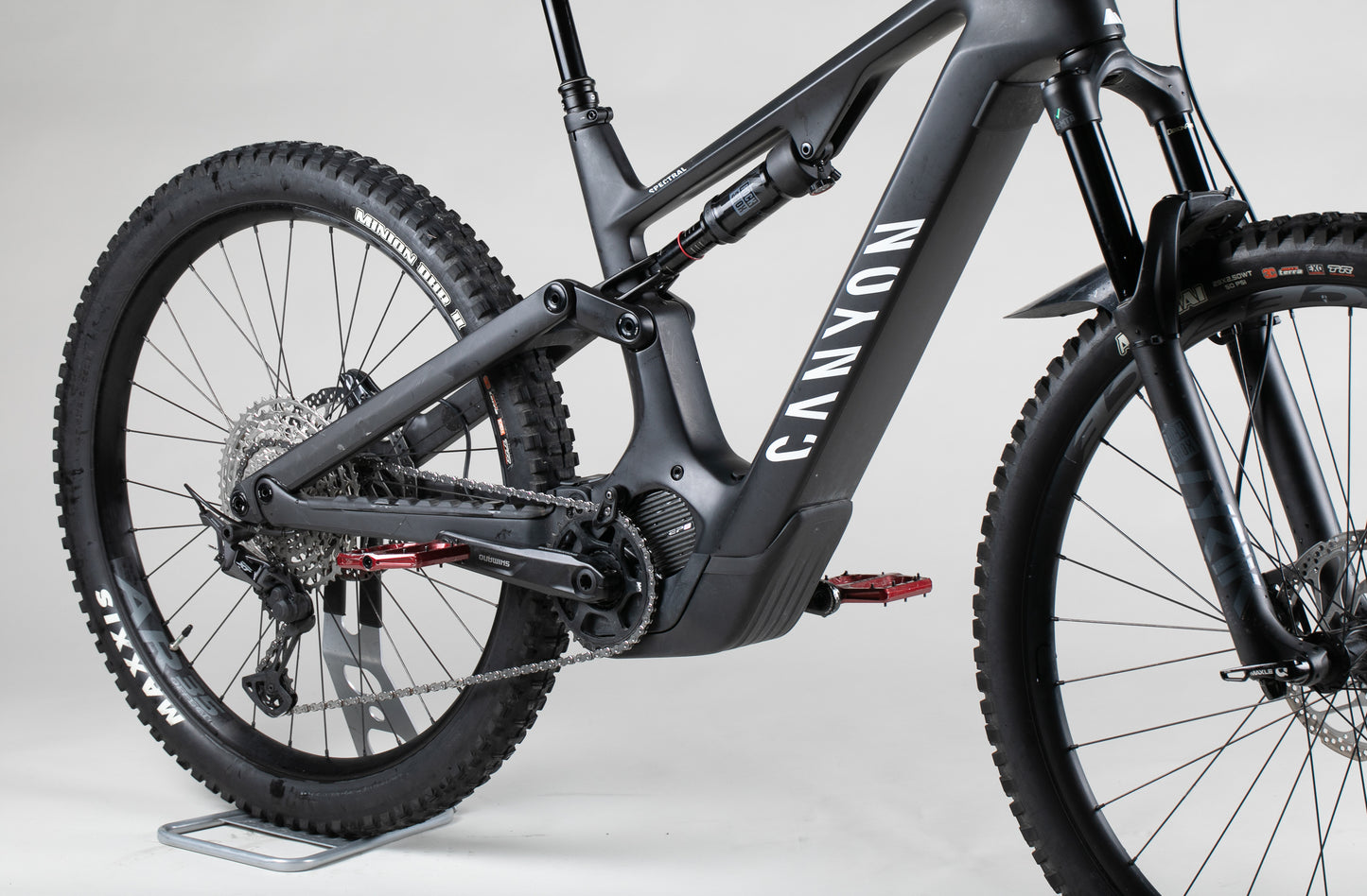 Canyon Spectral On CF 7 - käytetty sähköpyörä 174–184 cm ajajalle