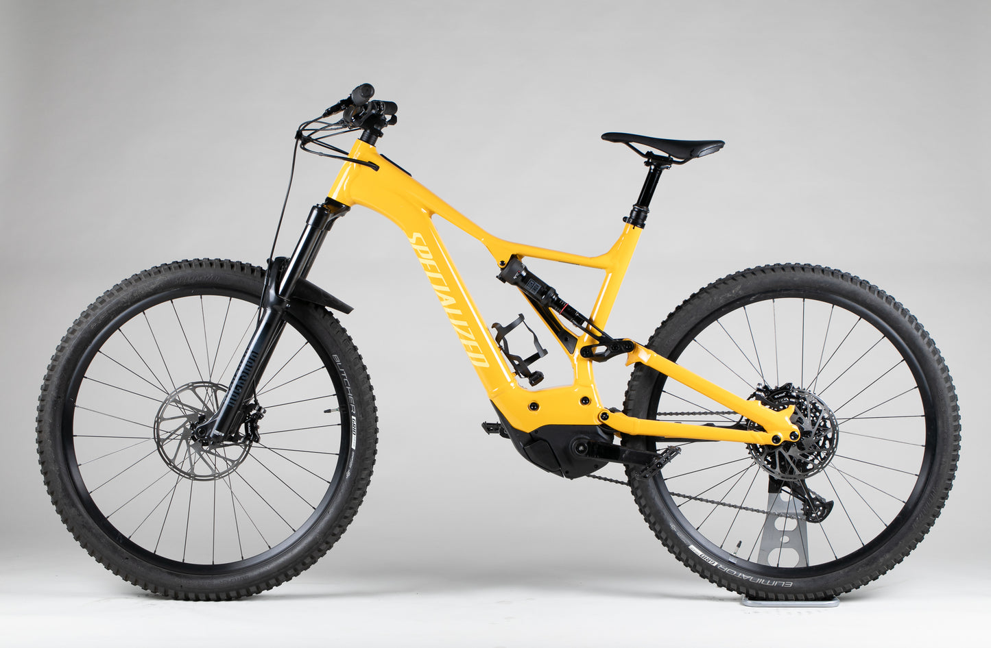 Specialized Turbo Levo FSR - käytetty sähköpyörä 185-193 cm ajajalle