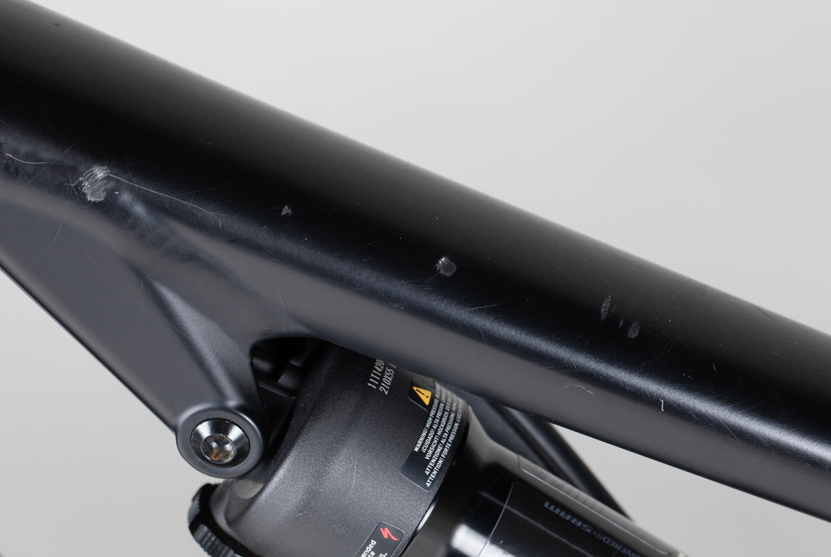 Specialized Turbo Levo - käytetty sähköpyörä 165-180 cm ajajalle