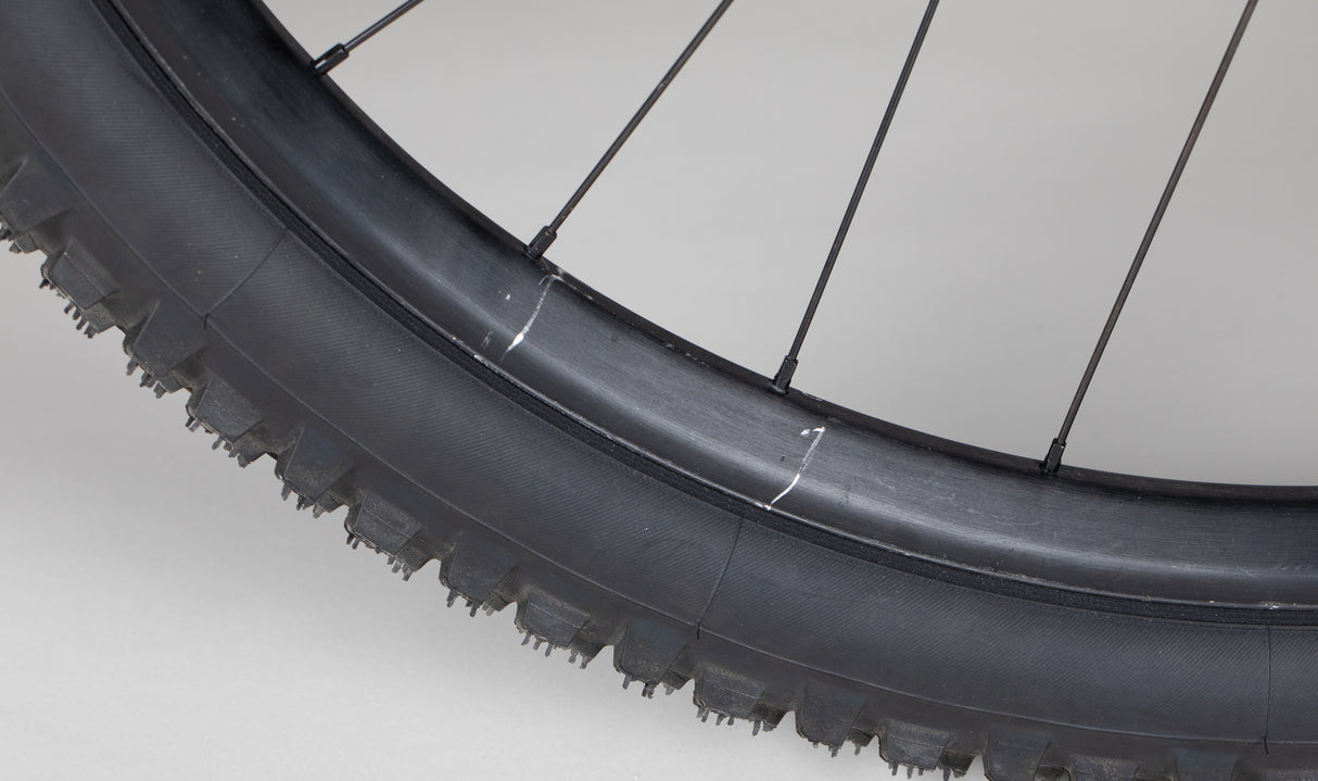 Specialized Turbo Levo - käytetty sähköpyörä 165-180 cm ajajalle