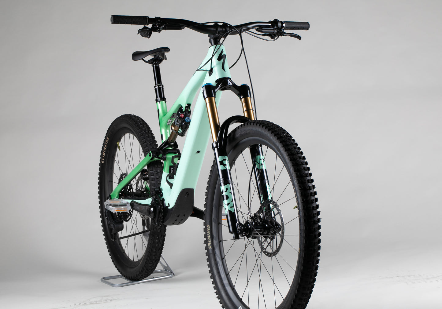 Specialized Turbo Levo SL Pro - käytetty sähköpyörä 178-193 cm ajajalle