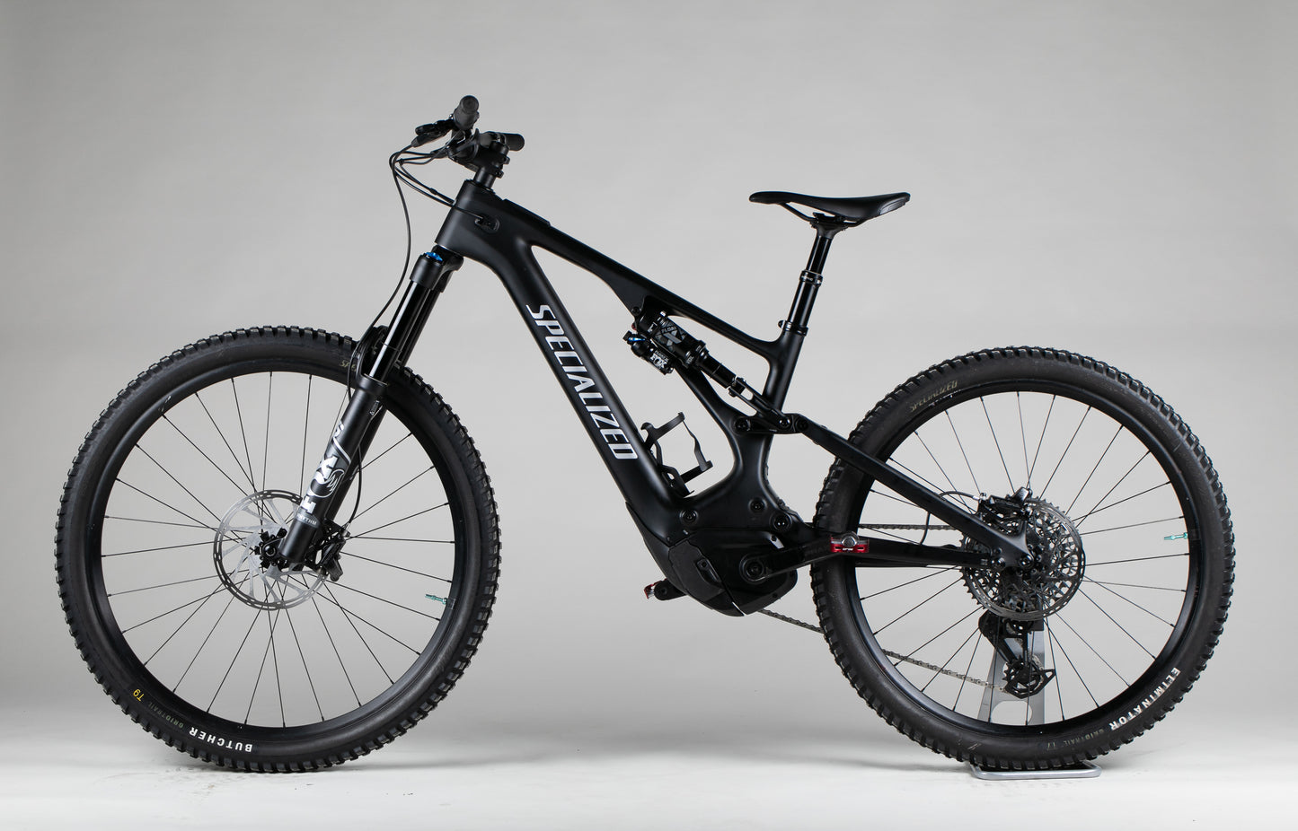 Specialized Turbo Levo Comp Carbon - käytetty sähköpyörä 165-180 cm ajajalle