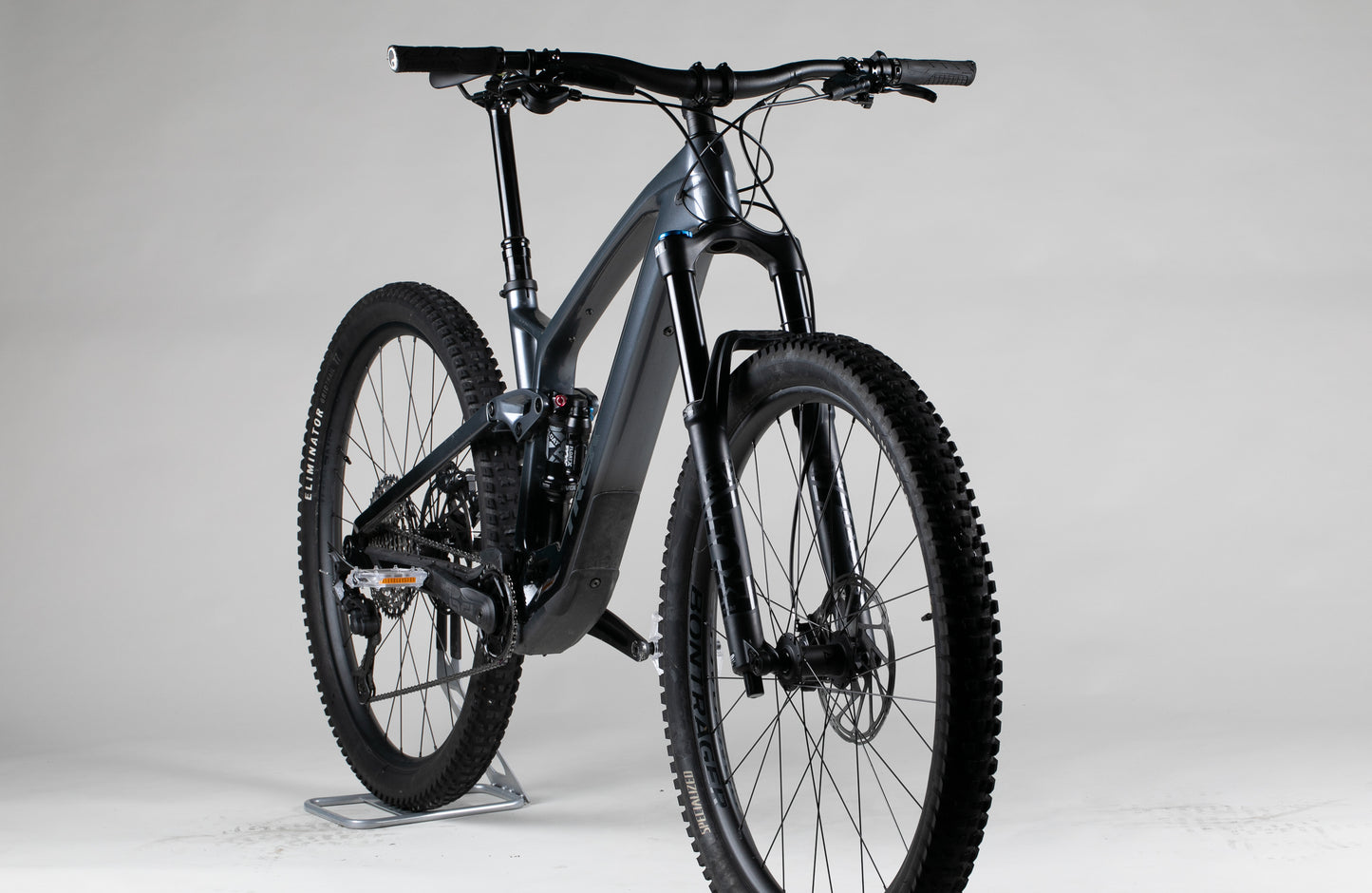 Trek Fuel ex-e 9.7 - käytetty sähköpyörä 177–188 cm ajajalle
