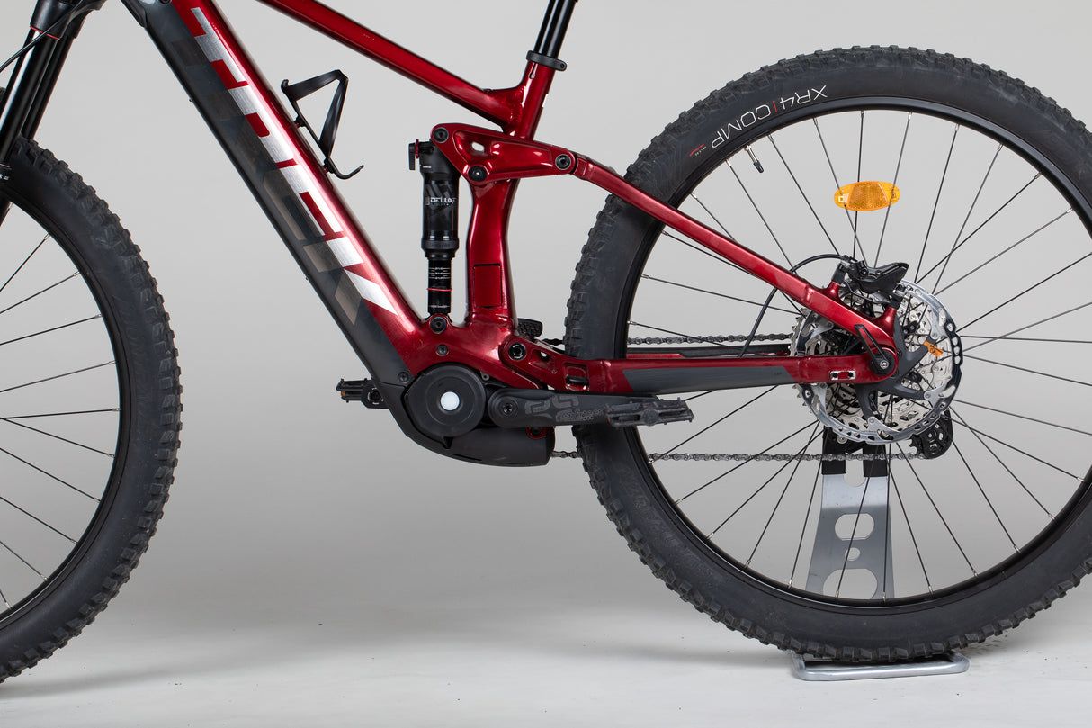 Trek Rail 5 625 W - käytetty sähköpyörä 165-176 cm ajajalle