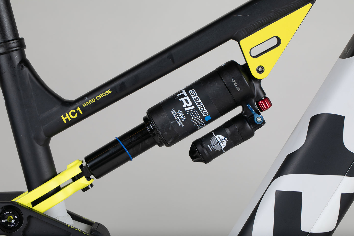 Husqvarna Hard Cross HC1 - käytetty sähköpyörä 170-178 cm ajajalle