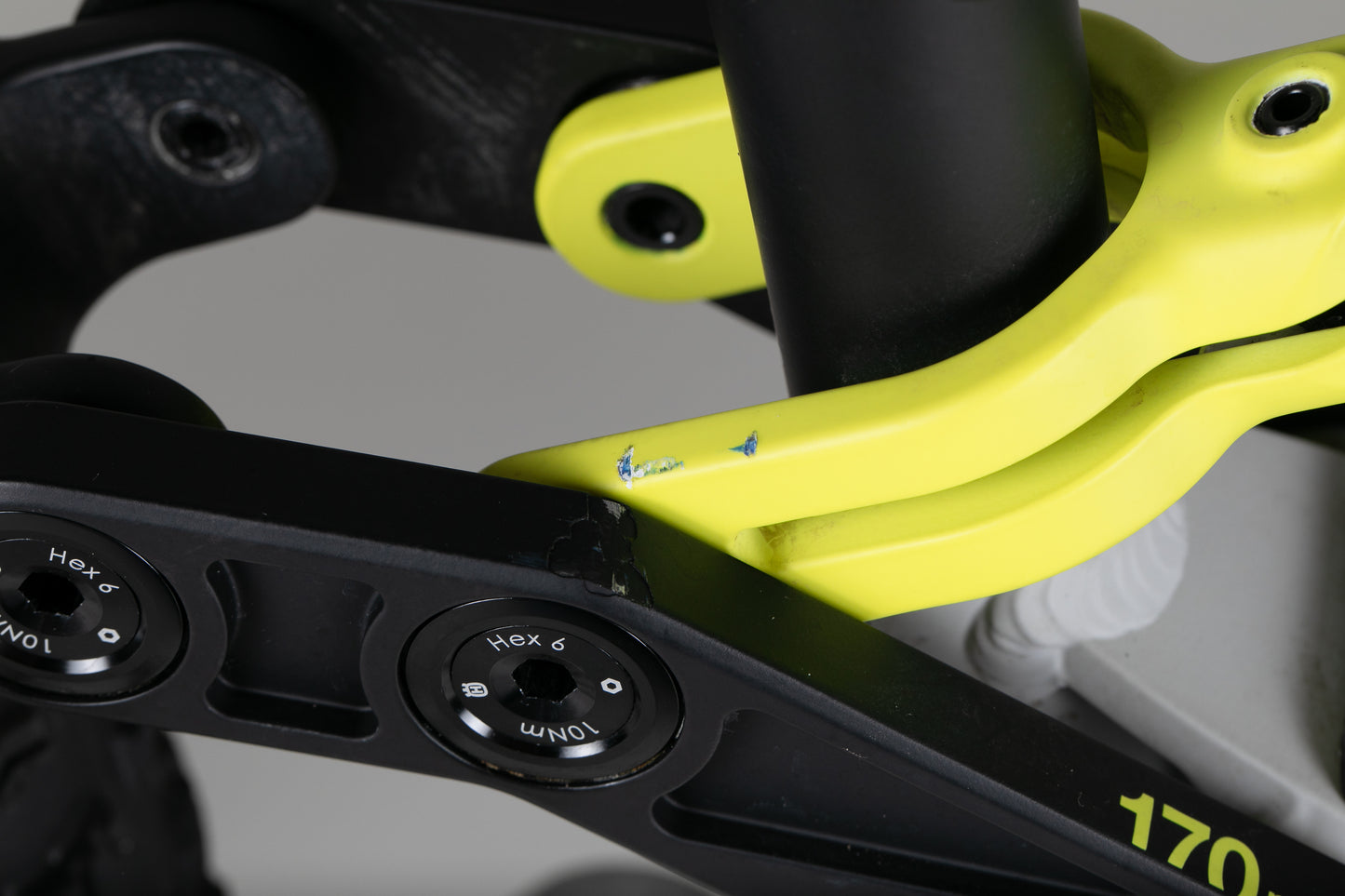 Husqvarna Hard Cross HC1 - käytetty sähköpyörä 170-178 cm ajajalle