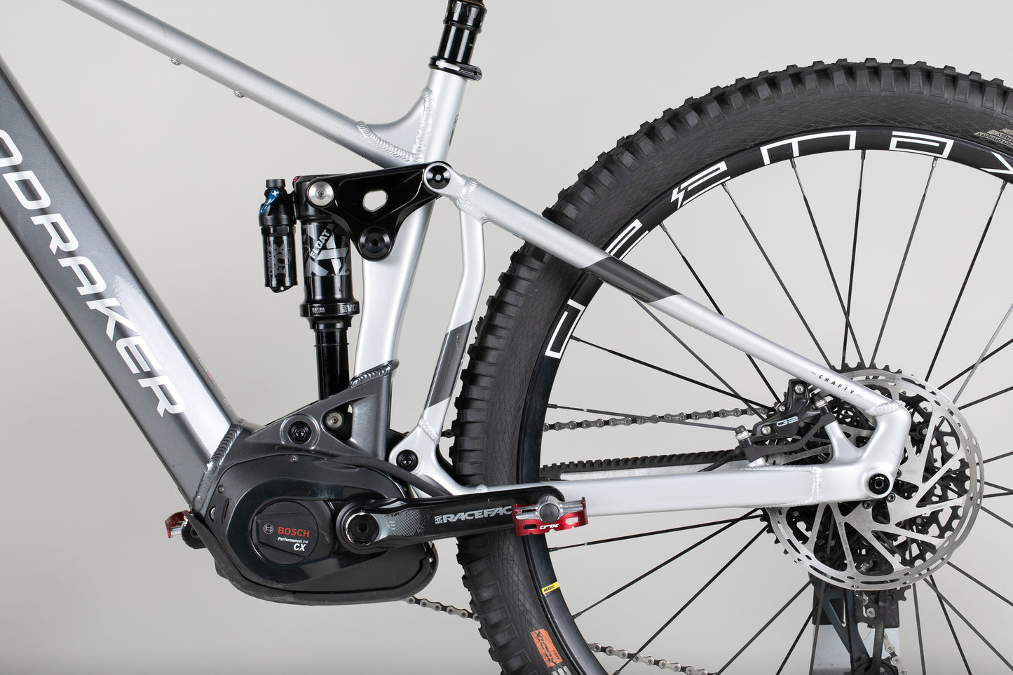 Mondraker Crafty R - käytetty sähköpyörä 168–180 cm ajajalle