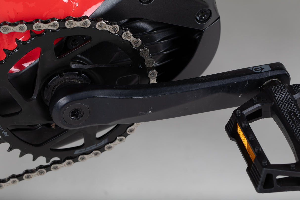 Trek Powerfly 4 625W Gen 4 - käytetty sähköpyörä 177-188 cm ajajalle