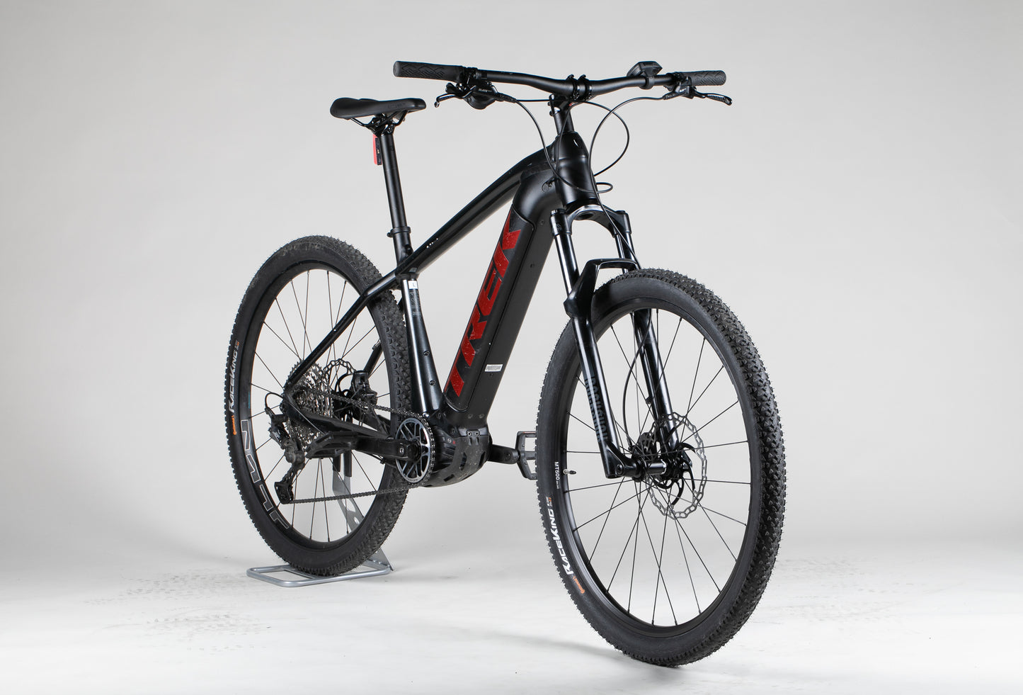 Trek Powerfly 5 - käytetty sähköpyörä 177-188 cm ajajalle