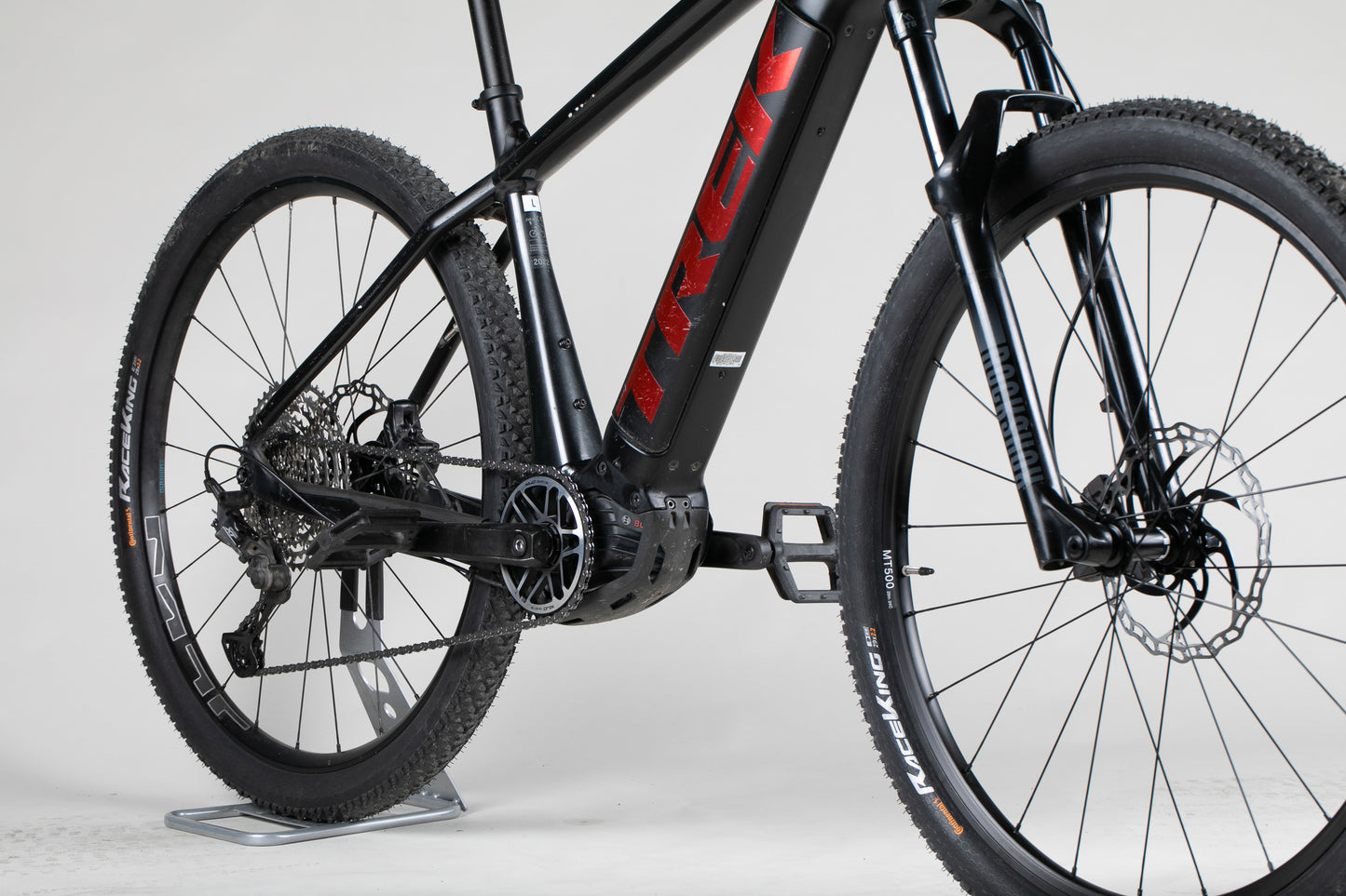Trek Powerfly 5 - käytetty sähköpyörä 177-188 cm ajajalle