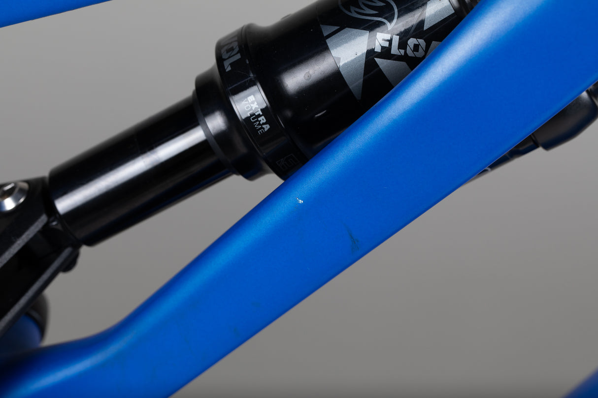 Specialized Turbo Levo Comp - käytetty sähköpyörä 188-203 cm ajajalle