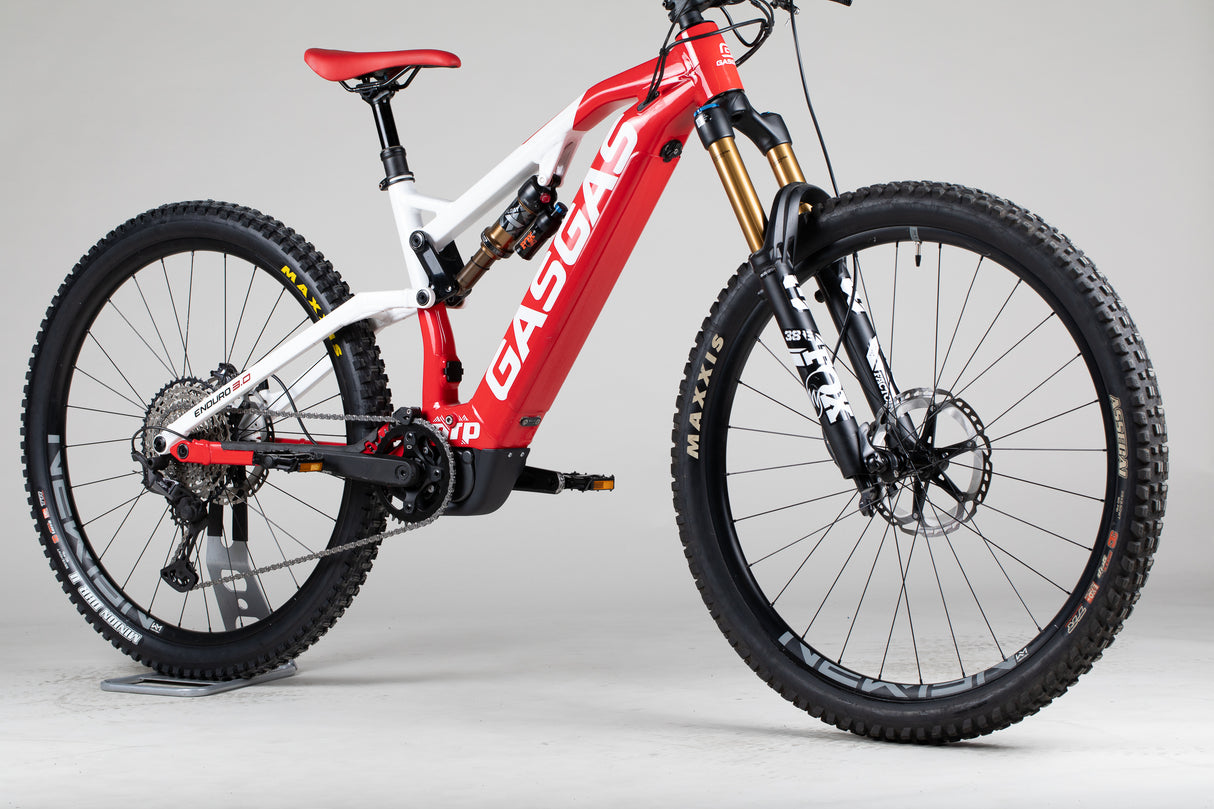GASGAS G Enduro 3.0 - käytetty sähköpyörä 168-178 cm ajajalle