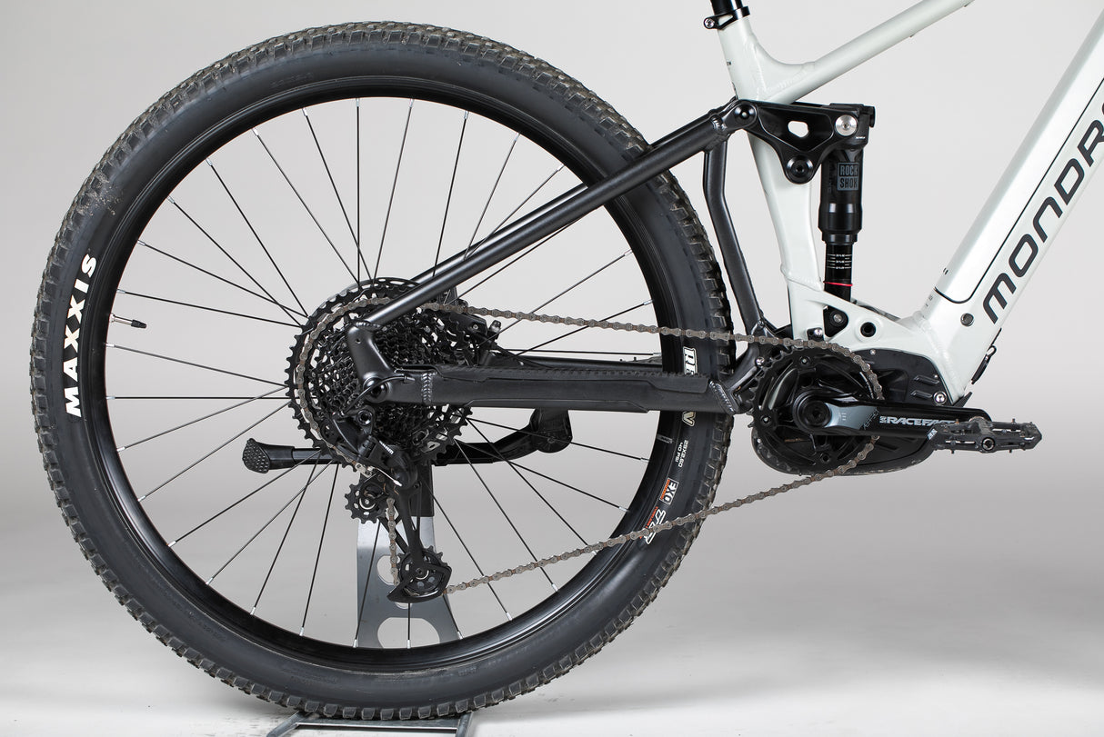 Mondraker Chaser - käytetty sähköpyörä 168-180 cm ajajalle