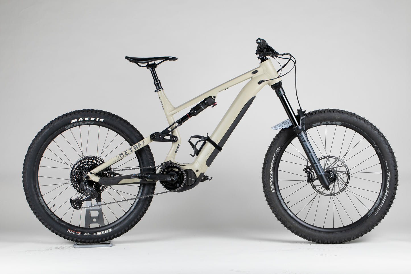 Commencal Meta Power Sx - käytetty sähköpyörä 180-193 cm ajajalle