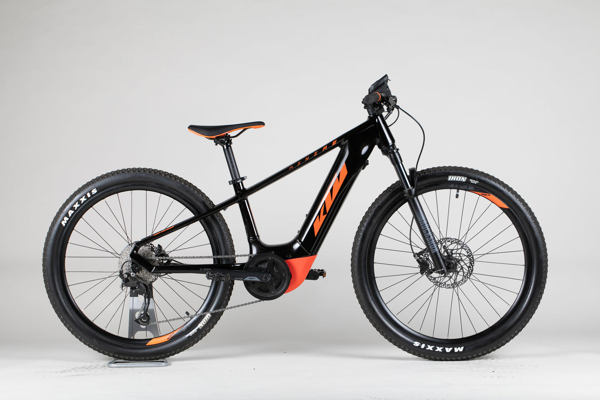 KTM Macina MiniMe 561 - käytetty lasten sähköpyörä 140-165 cm ajajalle