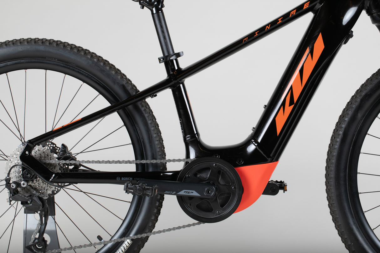 KTM Macina MiniMe 561 - käytetty lasten sähköpyörä 140-165 cm ajajalle