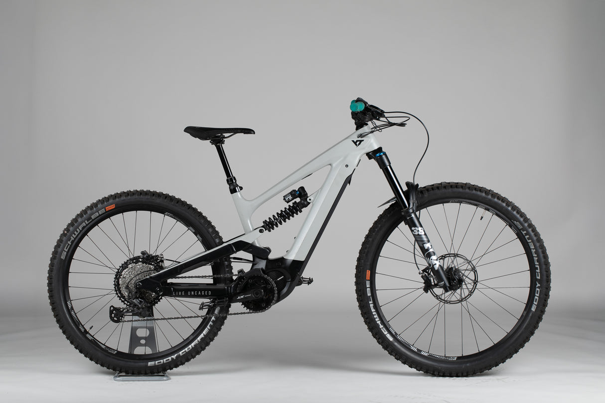 Yt Industries Decoy Shred Mx - käytetty sähköpyörä 154-165 cm ajajalle