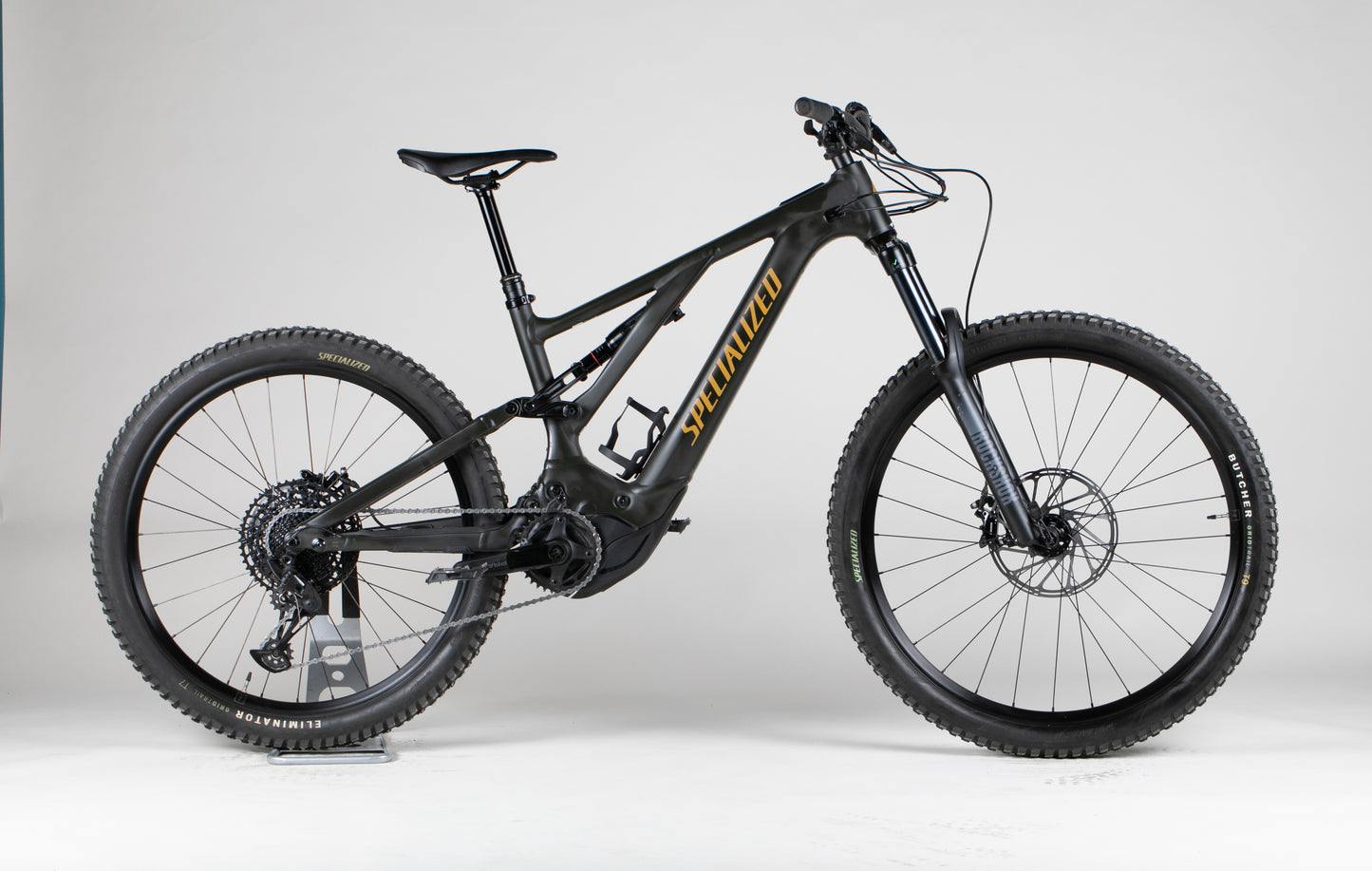 Specialized Turbo Levo Alloy - käytetty sähköpyörä 173-188 cm ajajalle