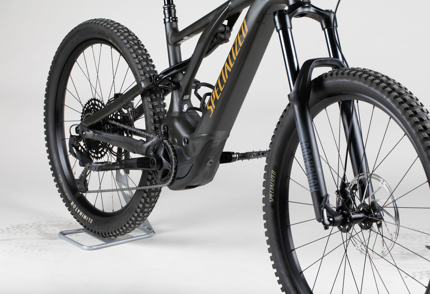 Specialized Turbo Levo Alloy - käytetty sähköpyörä 173-188 cm ajajalle